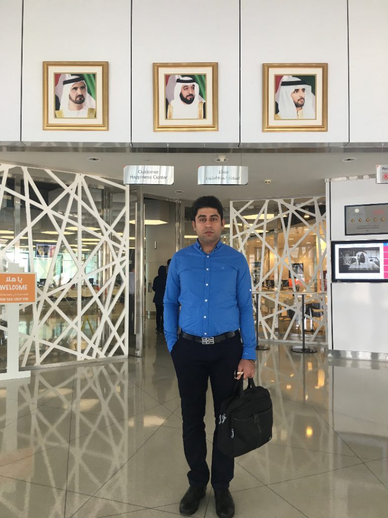 WhatsApp Image 2019 03 28 at 16.05.52 حضور گروه بازرگانی مکاکو در نمایشگاه صنعت برق خاورمیانه دبی (2019)